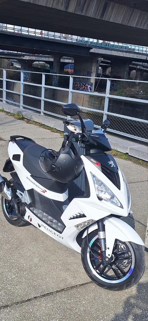 Zeer mooie scooter in perfecte staat, zeldzaam zo gevonden, Ophalen, Klasse B (45 km/u), Speedfight, Benzine