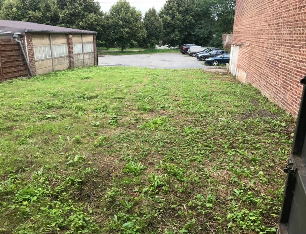 Terrain à louer à Halle pour véhicules de stockage, Immo, Province du Brabant flamand