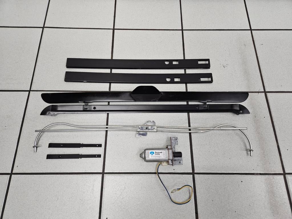 1 Mécanisme + Moteur toit ouvrant Porsche 964, Autos : Pièces & Accessoires, Carrosserie & Tôlerie, Enlèvement ou Envoi, Porsche