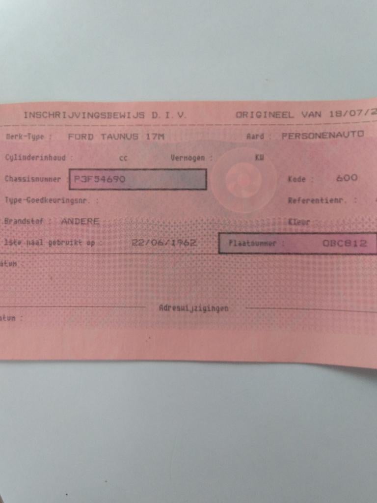 Taunus 17m p3, Autos, Achat, 4 portes, Boîte manuelle, Noir