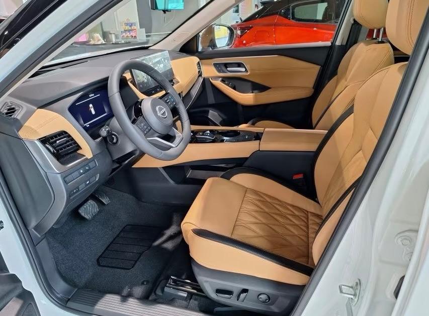 NEW X-TRAIL TEKNA+ E-POWER 4X4 213PK MEGA VOL 20/BOSE-27%, Auto's, Nissan, Automaat, Euro 6, 213 kW, Leder