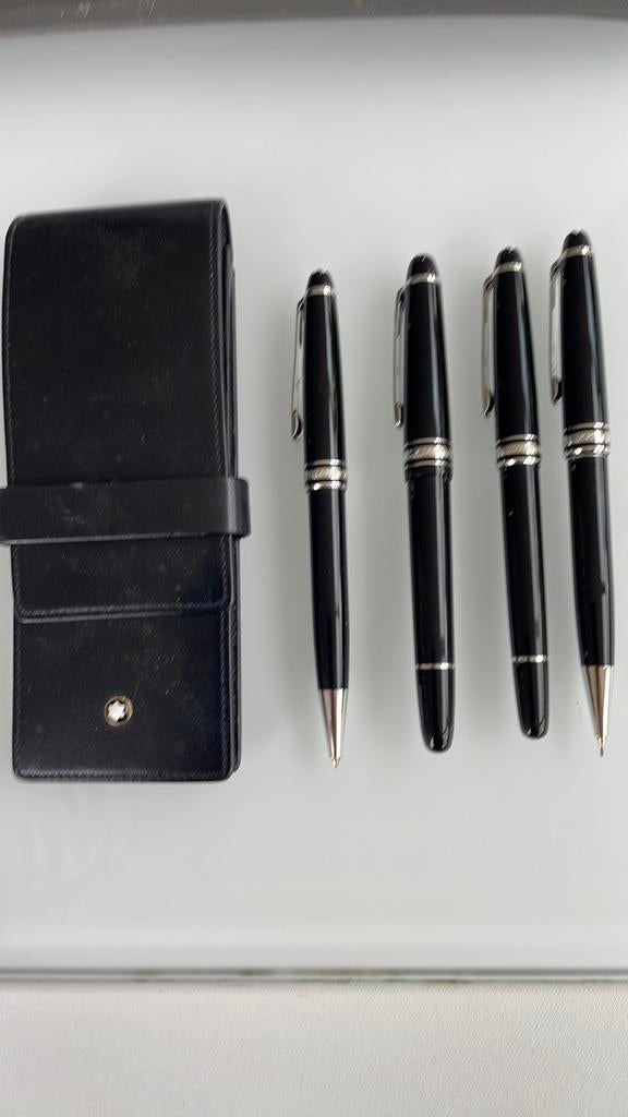 Montblanc pennenset x4 + lederen houder, Verzamelen, Pennenverzamelingen, Ophalen, Zo goed als nieuw, Balpen