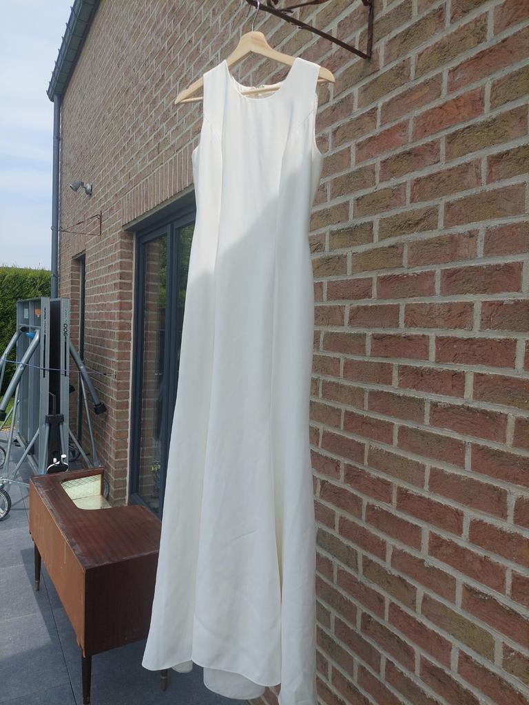 Longue robe de cérémonie, ou mariage ou coktail, Enlèvement ou Envoi, Porté, Blanc