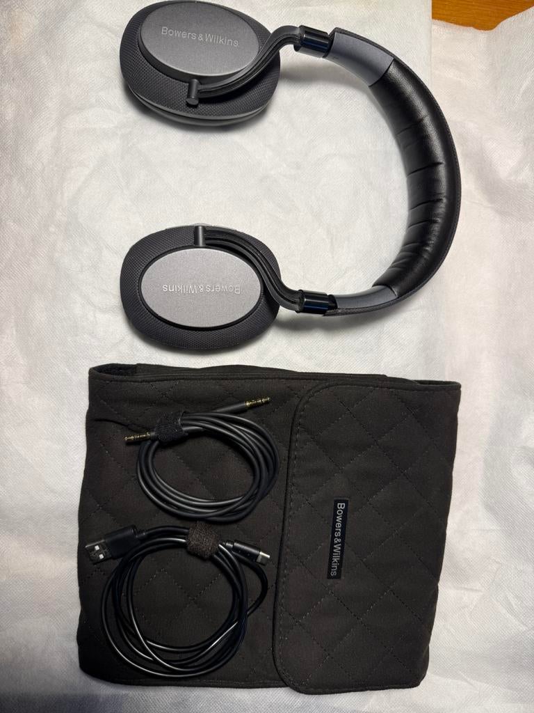 Casque studio Bowers & Wilkins PX, Audio, Tv en Foto, Hoofdtelefoons, Ophalen of Verzenden, Op oor (supra aural), Overige merken