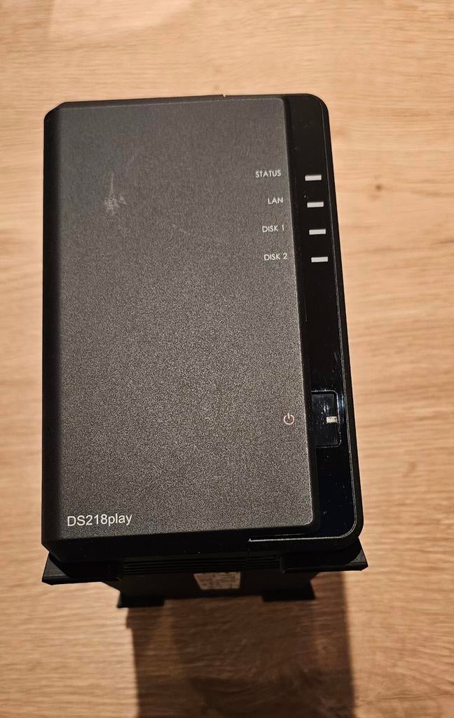 NAS DS218 Play, Computers en Software, Servers, Ophalen of Verzenden, Gebruikt