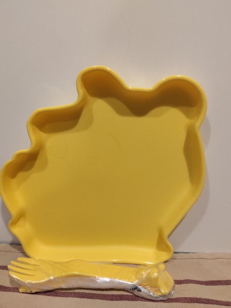 TUPPERWARE : Assiette Disney Winnie l'ourson + couverts, Enlèvement ou Envoi, Neuf, Jaune, Récipient ou Bol