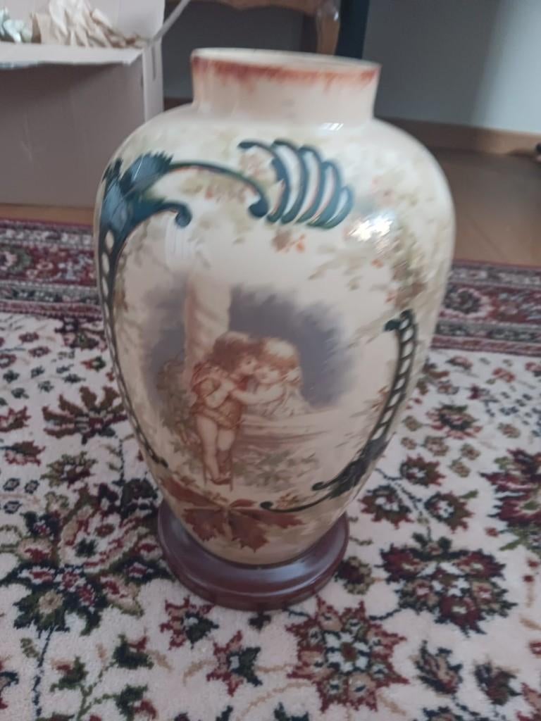 Antieke vaas in opaline, Ophalen