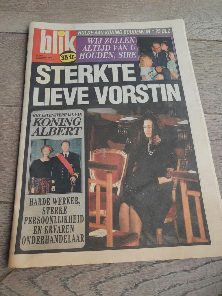 journal 'Blik' 36, août 1993 - décès du roi Baudouin, Livres, Enlèvement ou Envoi, Comme neuf