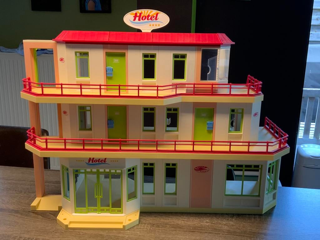 Playmobil Sumerfun Grand hotel 5265, Ophalen, Zo goed als nieuw