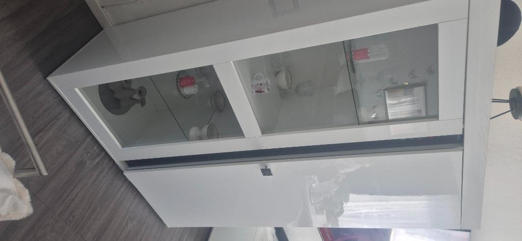 Armoire salle a manger, Maison & Meubles, Armoires | Buffets, 25 à 50 cm, Avec porte(s), Comme neuf, 100 à 150 cm