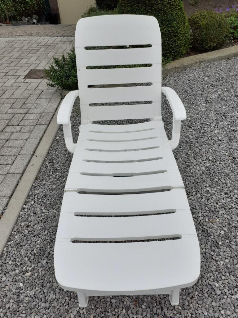 Ligbed., Jardin & Terrasse, Enlèvement, Comme neuf, Synthétique, Mobile