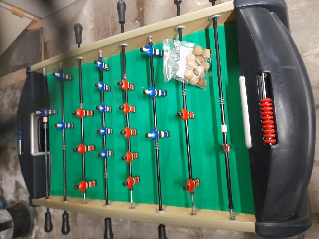 Voetbaltafel kinderen, Kinderen en Baby's, Speelgoed | Voetbaltafels, Ophalen