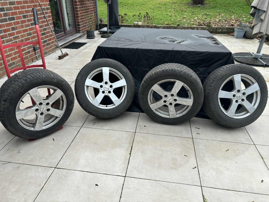 Kit pneus neige Nissan Qashqai, Pneus et Jantes, Véhicule de tourisme, 17 pouces, Enlèvement