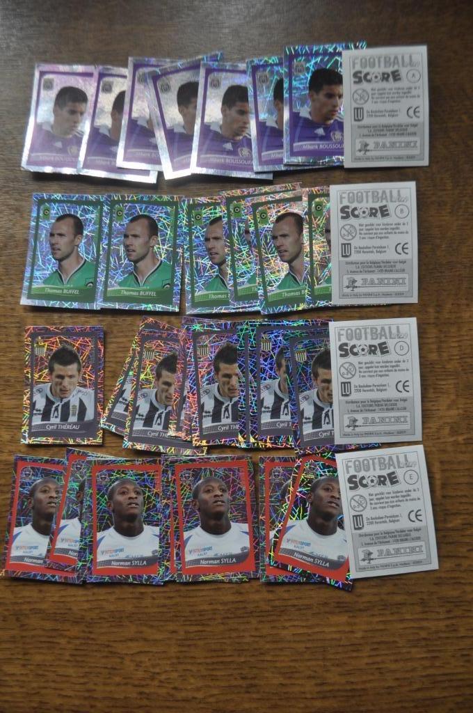 PANINI FOOTBALL 2009 LU SCORE  STICKERS, Enlèvement ou Envoi, Comme neuf, Plusieurs autocollants