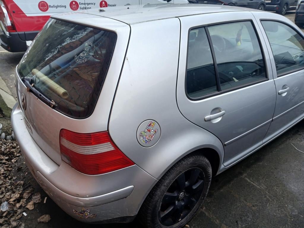 Golf rabbit 2004 1.4 euro 4 .194103km, Autos : Pièces & Accessoires, Enlèvement, Utilisé