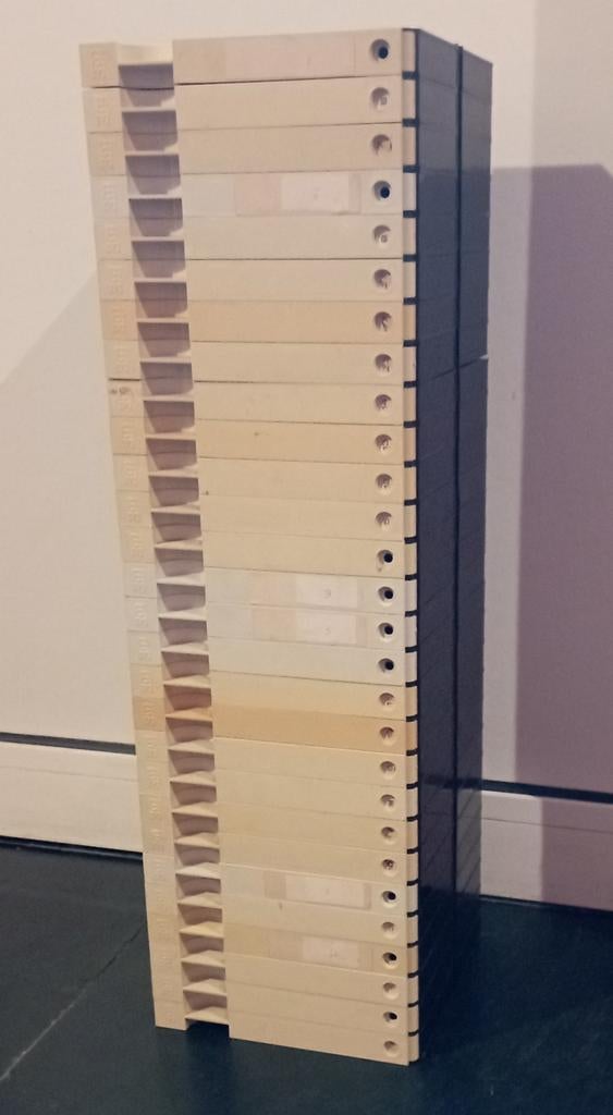 28 LEGE opbergdozen voor Scotch 7 inch / 18 cm real tape's., Audio, Tv en Foto, Bandrecorder, Ophalen of Verzenden