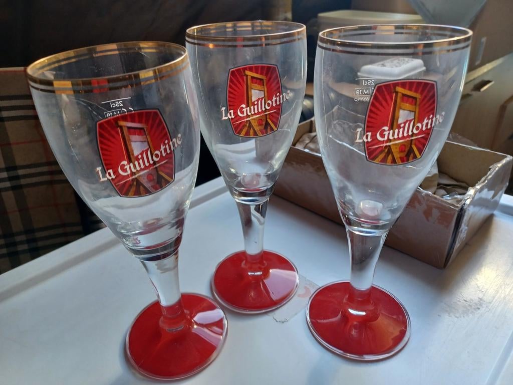 La guillotine glazen, Verzamelen, Ophalen of Verzenden, Nieuw