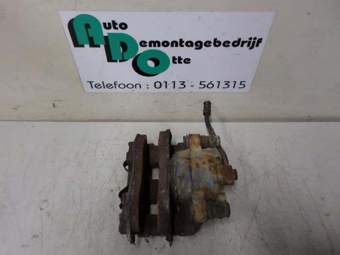 Etrier de frein (pince) avant gauche d'un Jeep Wrangler, Autos : Pièces & Accessoires, Freins & Transmission, Jeep, Utilisé, 3 mois de garantie