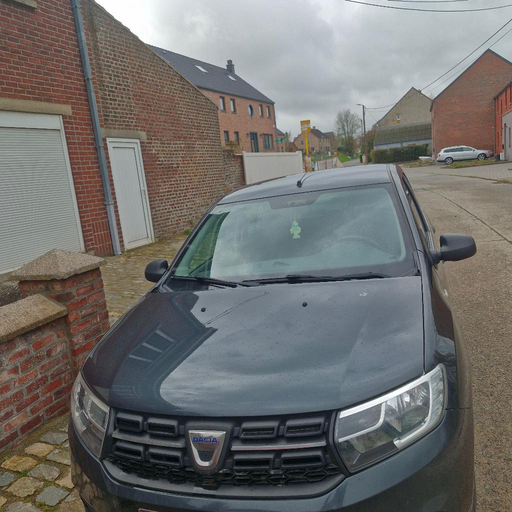 Dacia Logan, Auto's, Dacia, Voorwielaandrijving, 4 deurs, Stof, Zwart