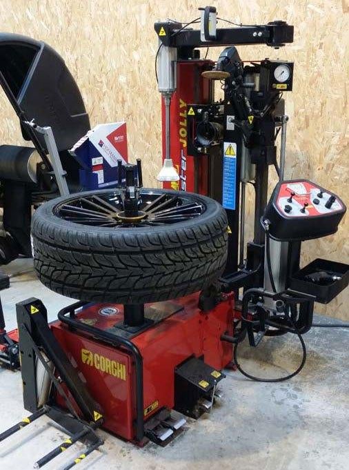 PERMUTATION PNEU ETE-HIVER 12.50€TTC JET-PNEUS NAMUR, Envoi, Neuf, Pneu(s)