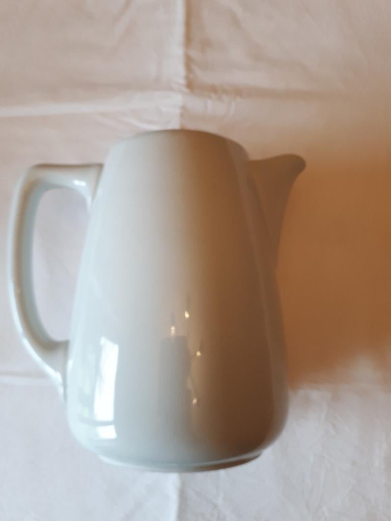 Cruche en porcelaine, Enlèvement