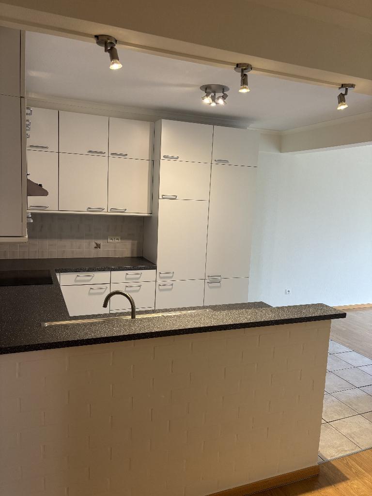 goed gelegen en proper appartement te huur, Immo, 50 m² of meer, Hasselt