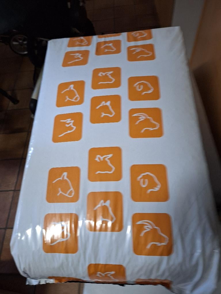 3 zakken maïs/luzerne te koop, Enlèvement