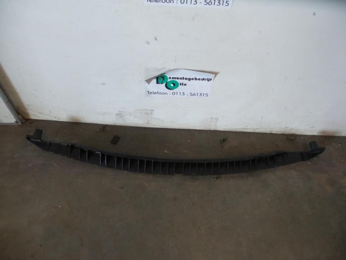 Cadre pare-chocs arrière d'un Volkswagen Touareg (Touareg 0, Autos : Pièces & Accessoires, -, 3 mois de garantie, Utilisé, -