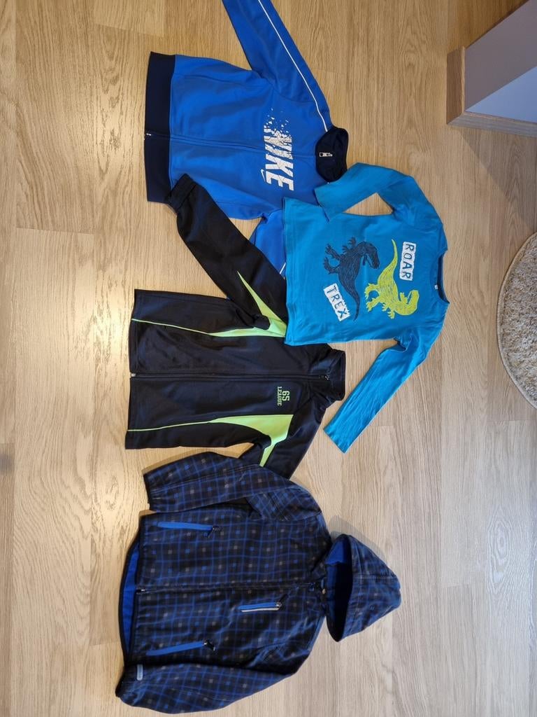 Pakket golfjes 122 en 128/134, softshelljas 134,  sleeve 128, Kinderen en Baby's, Ophalen of Verzenden, Maat 128