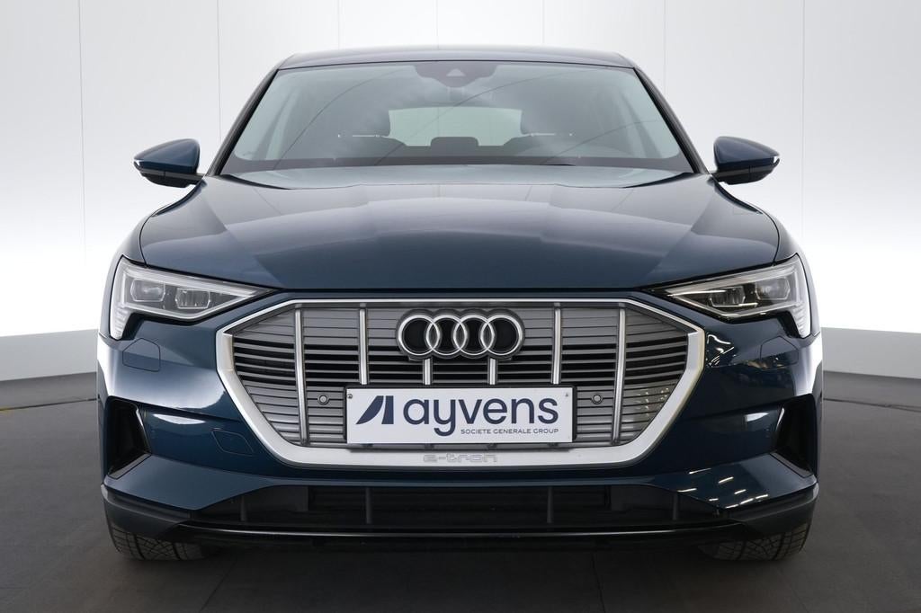 (2AVG004) AUDI E-TRON, Auto's, Audi, Gebruikt, 360 pk, Blauw, https://public.car-pass.be/vhr/6716d1e9-25ce-4038-b5af-1ef874f8ad77