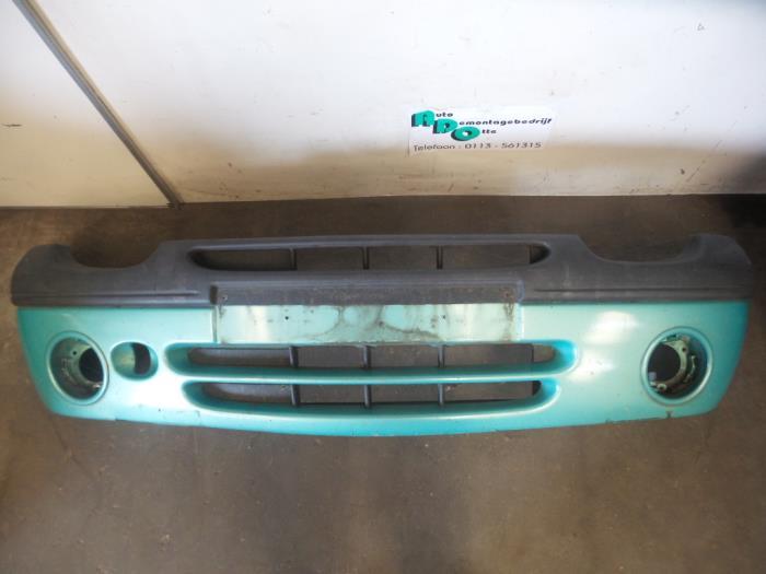 Pare-chocs avant d'un Renault Twingo (Twingo 98-) (MV456), Renault, -, Utilisé, -