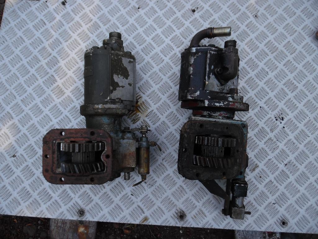 PTO met oliepomp Van Bedford MK van Engels leger, Entreprise, Achat