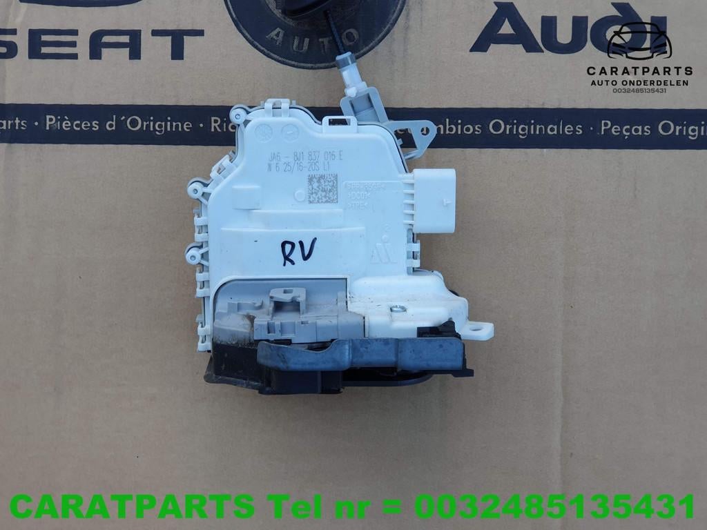 8J1837016E GT3 portierslot 911 deurslot 991 Turbo GT2 RS, Gebruikt, Audi, Porscheplatz 1
70435  Stuttgart, DE, Info@porsche.de