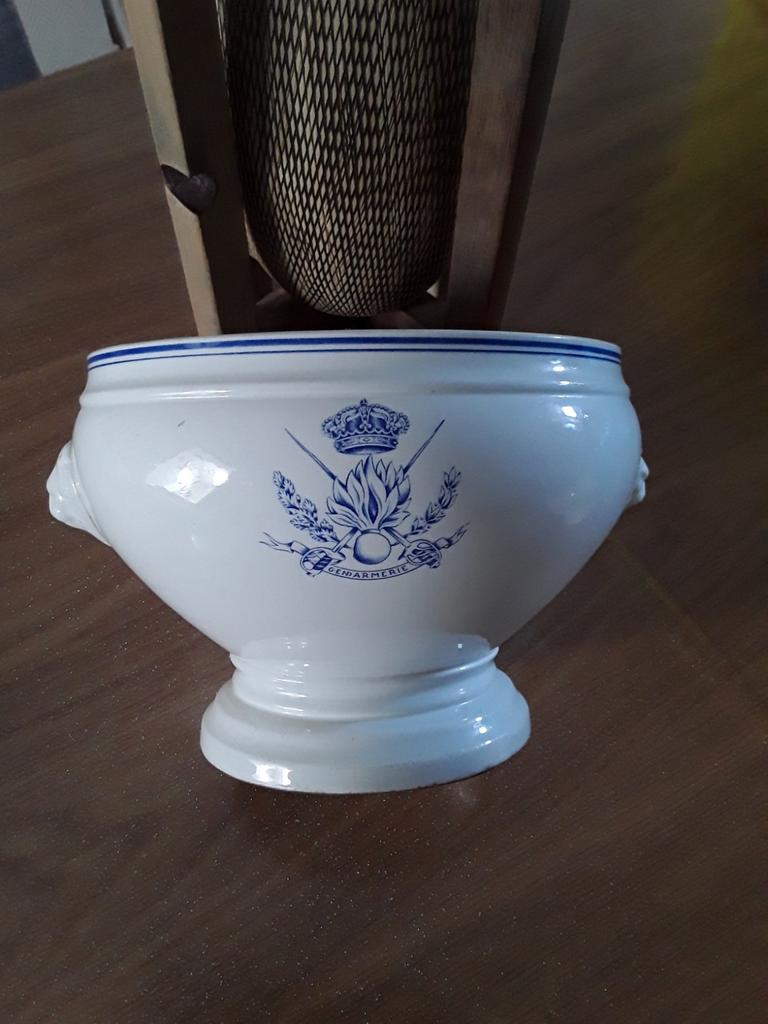 Soupière Gendarmerie belge, Antiquités & Art, Envoi