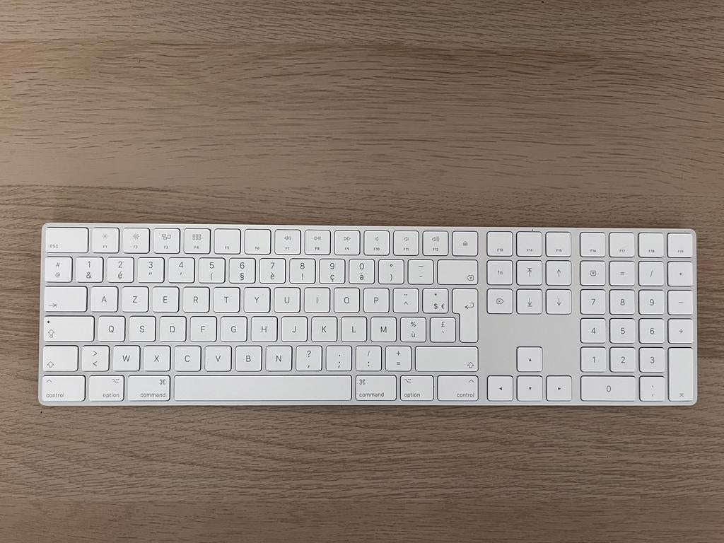 Apple draadloos toetsenbord A1843 Azerty, Computers en Software, Toetsenborden, Azerty, Ophalen of Verzenden, Zo goed als nieuw