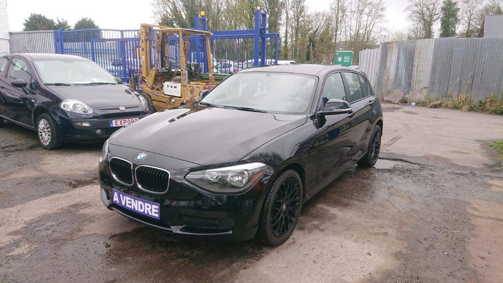 BMW série 1 114i essence 2014 167000km ja clim GARANTIE, Auto's, 75 kW, Zwart, Electronic Stability Program (ESP), Zwart