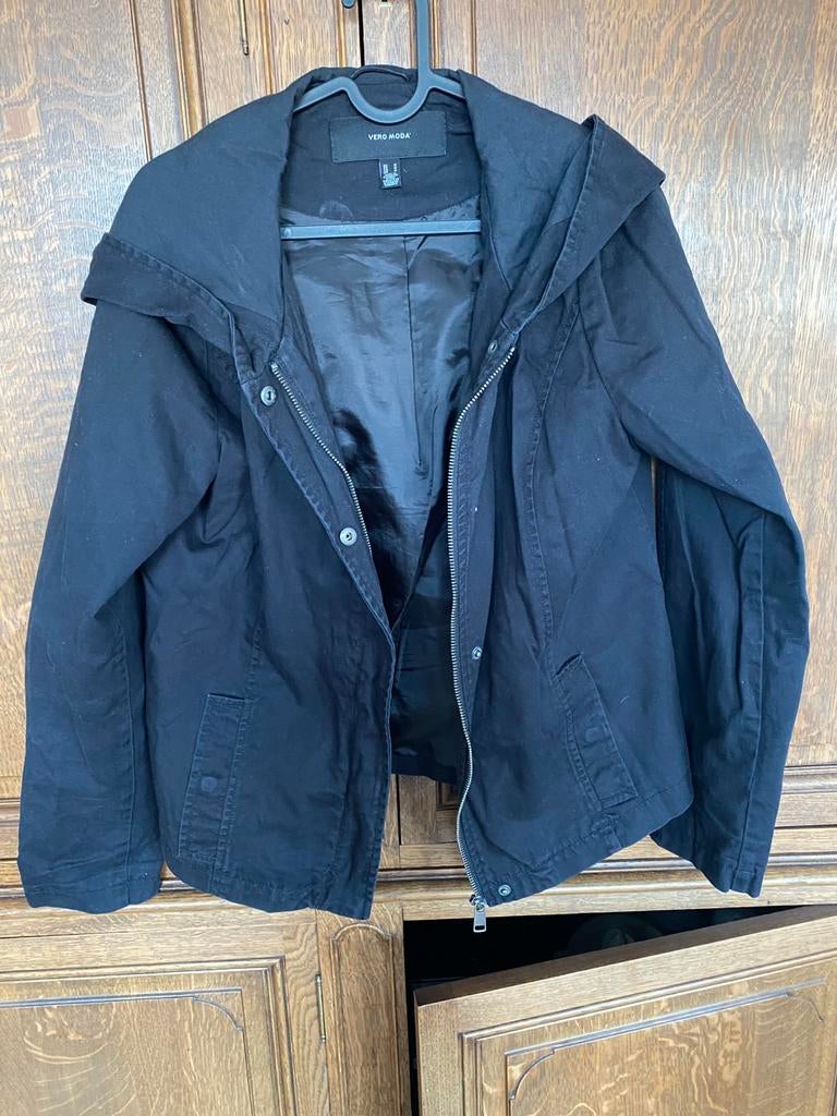 Veste noire vero moda, Enlèvement ou Envoi, Comme neuf, Taille 38/40 (M), Noir