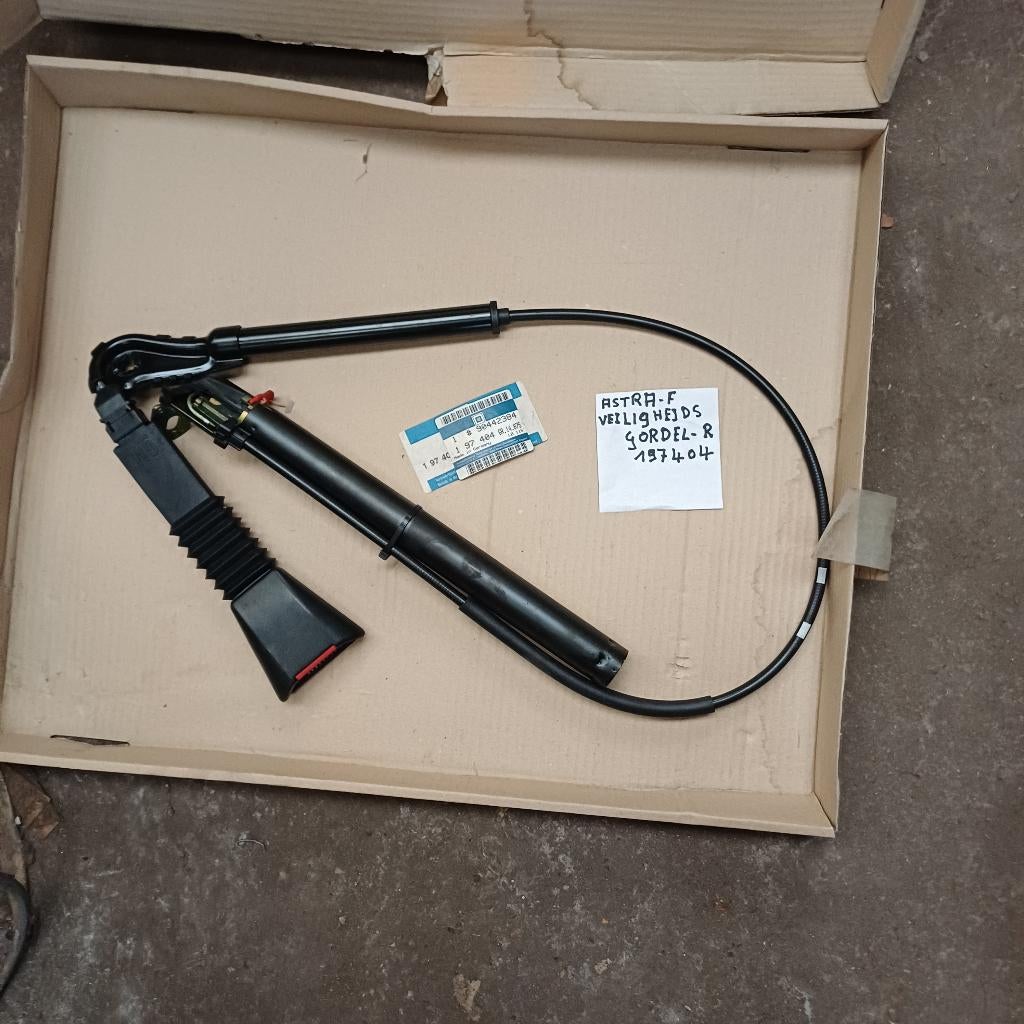 Astra .F. zetel gordel .RV.nieuw., Auto-onderdelen, Ophalen of Verzenden, Nieuw, Opel