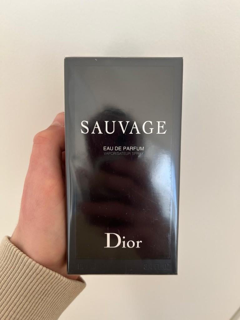 Dior Sauvage 100ml - Eau De Parfum, Handtassen en Accessoires, Uiterlijk | Parfum, Ophalen of Verzenden, Nieuw
