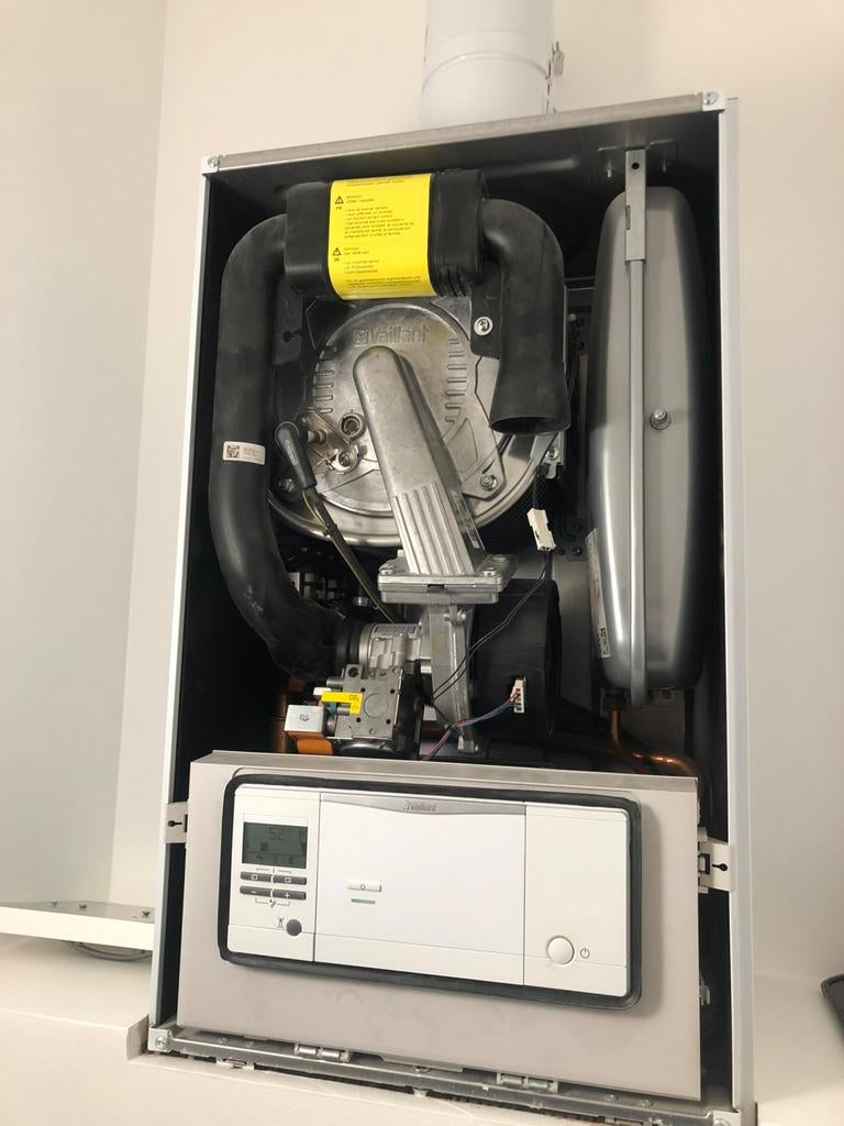 Chauffagiste entretien-dépannage-installation 0499.898.470, Enlèvement, Comme neuf