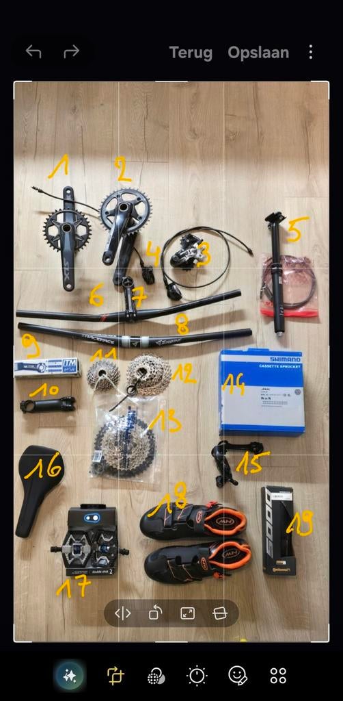 OPRUIMING: Allerhande nieuwe of bijna nieuwe fietsonderdelen, Ophalen of Verzenden