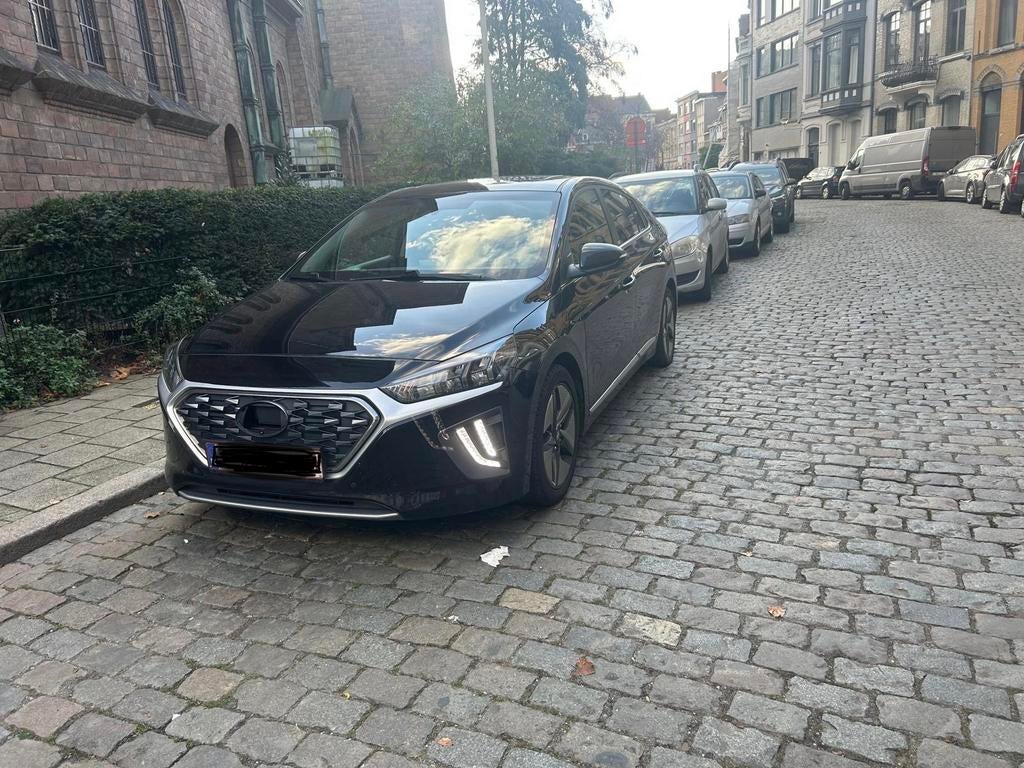 Hyundai ioniq full option!!, Auto's, Hyundai, Automaat, Parkeersensor, 1600 cc, Zwart