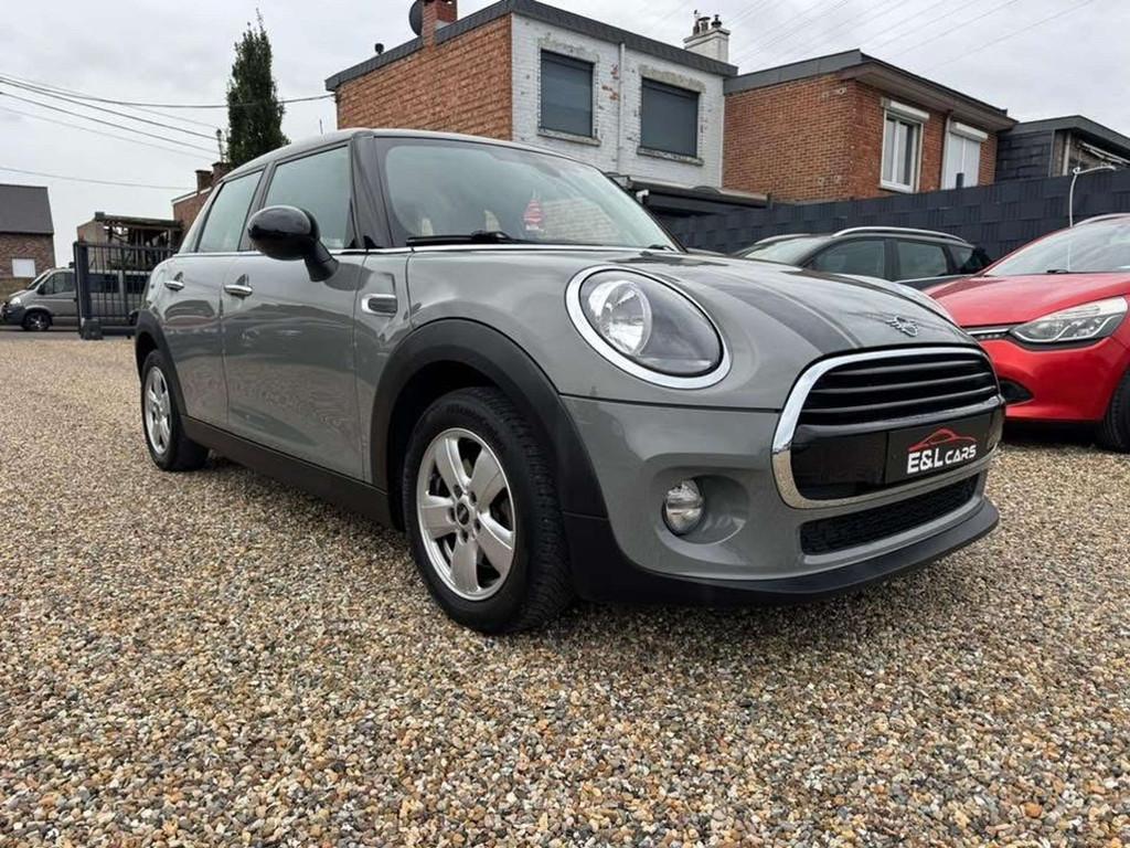 MINI Cooper Mini 1.5 Cooper *12 mois de garantie* (bj 2018), Auto's, Mini, 100 kW, Stof, 136 pk, 5 deurs