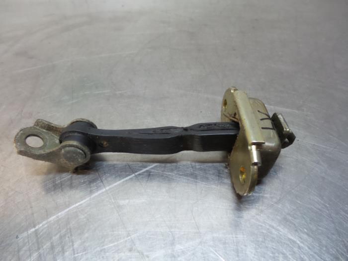 Butée 2portes gauche d'un Nissan Micra (Micra 03-), -, 3 mois de garantie, Utilisé, -