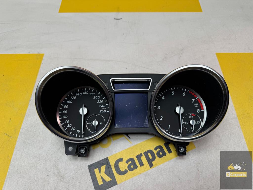 Mercedes Ml w166 kilometer teller A1669003006, Info@fabrikant.eu, Mercedes-Benz, Fabrikant BV, Gebruikt