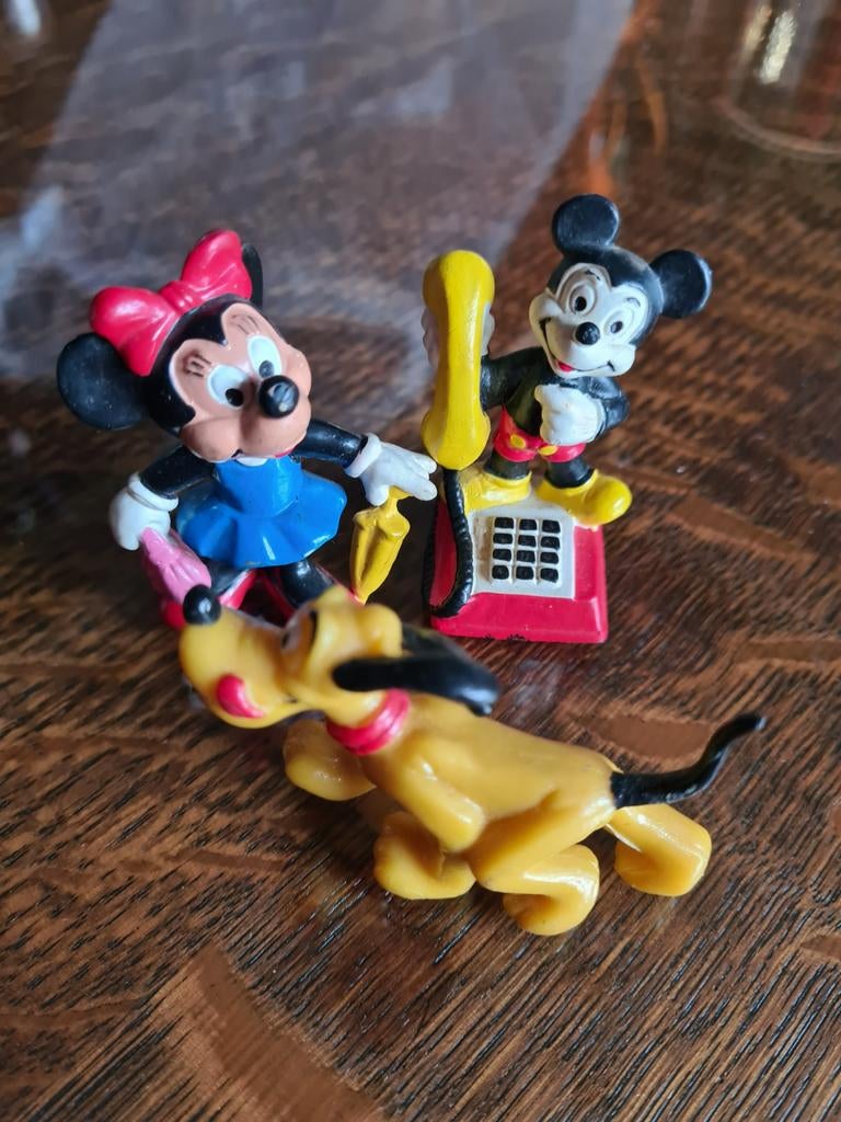 Mickey et Minnie et Pluto, Collections