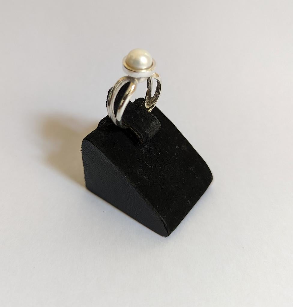 Bague en argent avec perle, Neuf, 18 à 19, Femme, Avec perle