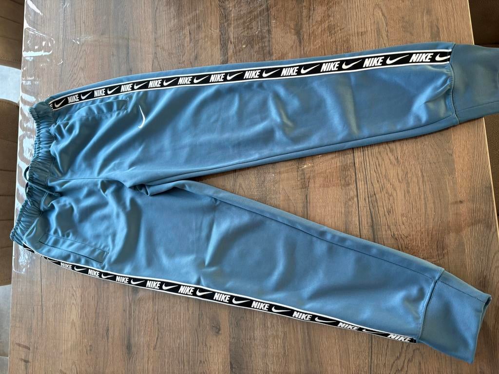 Joggingsbroek, Ophalen, Zo goed als nieuw