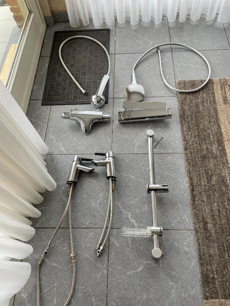 robinet de salle de bain, Bricolage & Construction, Sanitaire, Utilisé, Autres types, Chrome, Enlèvement