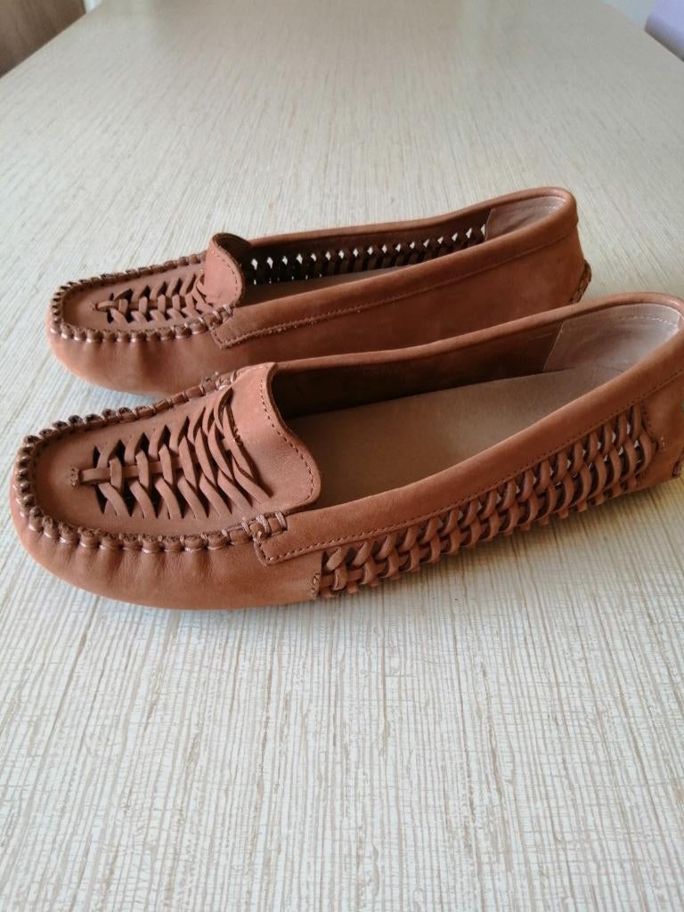 mooie instappers Uggs maat 41, Kleding | Dames, Schoenen, Bruin, Instappers, Ophalen of Verzenden, Gedragen